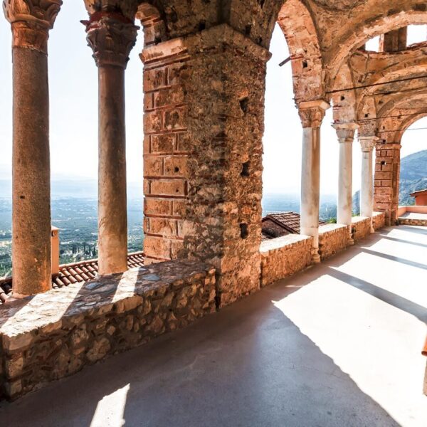 Sparta and Mystras: Warriors and Byzantine Wonders – Day Trip from Athens